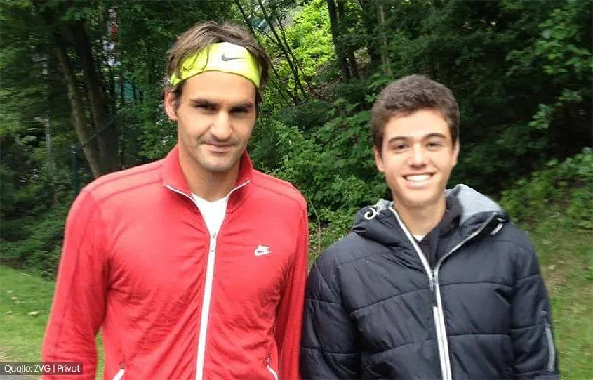 Clemens Mayer von Guter Zweck mit Roger Federer.